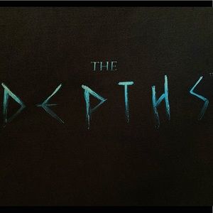 OVERSIZED DEPTHS TEE. FUZZY MATERIAL.